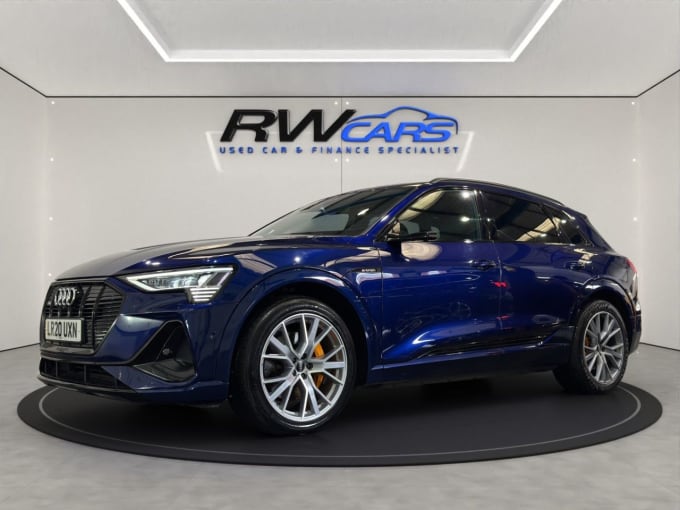 2025 Audi E-tron