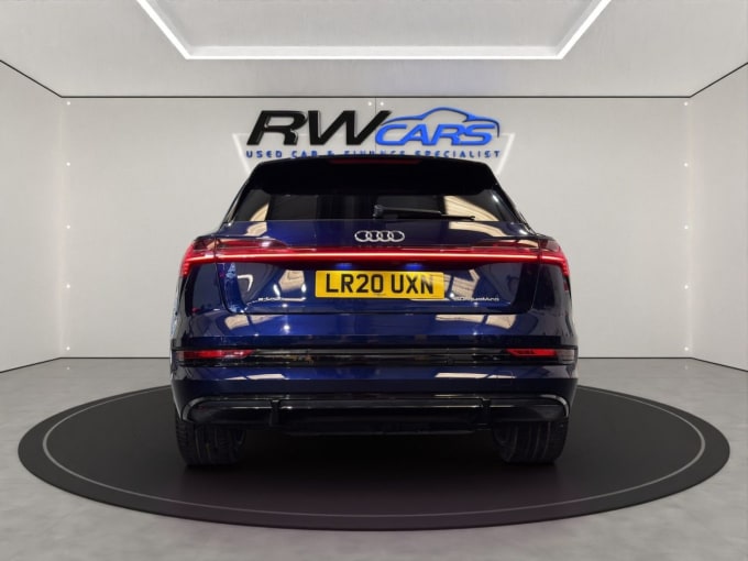2025 Audi E-tron