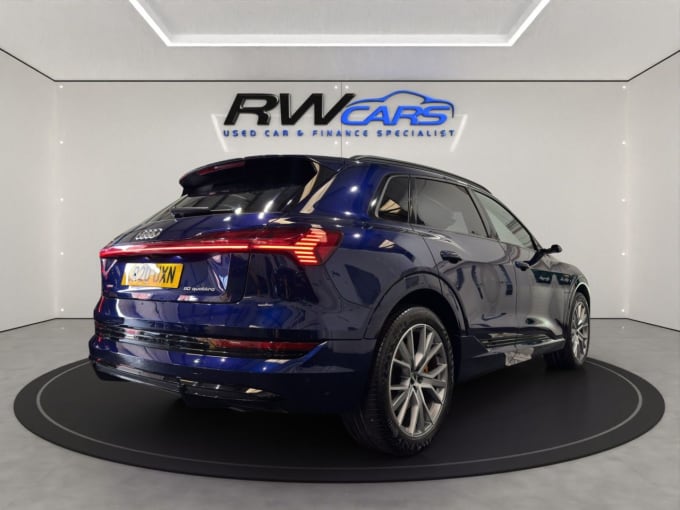 2025 Audi E-tron