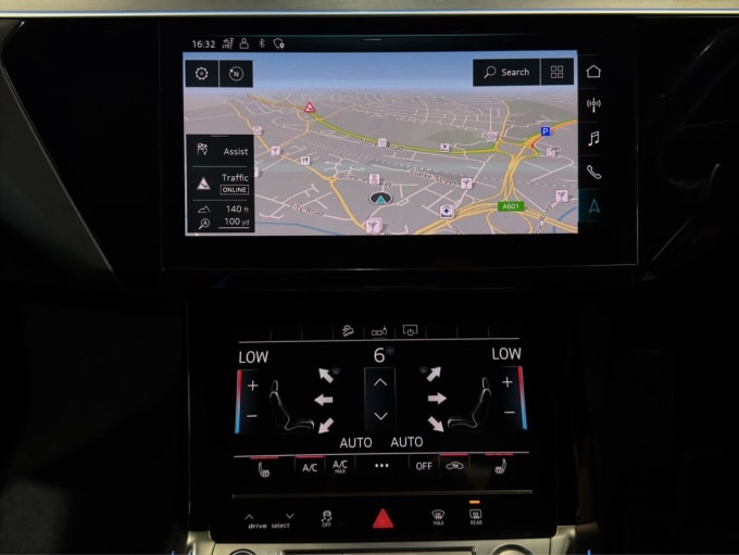 2025 Audi E-tron