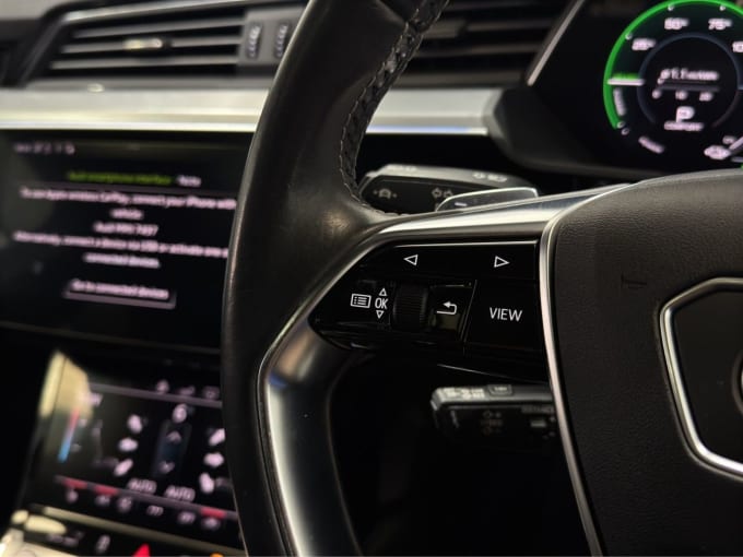 2025 Audi E-tron