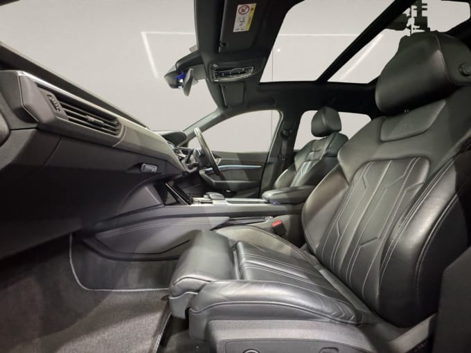 2025 Audi E-tron