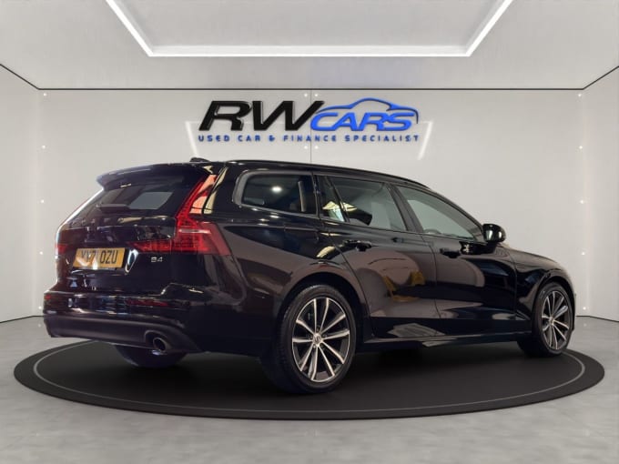 2025 Volvo V60