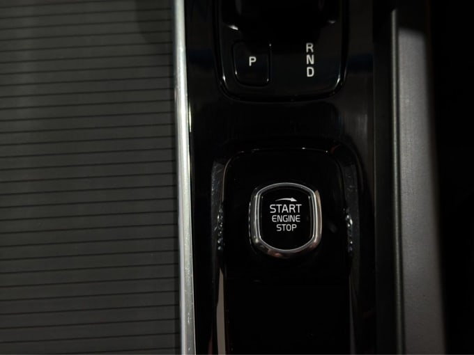 2025 Volvo V60