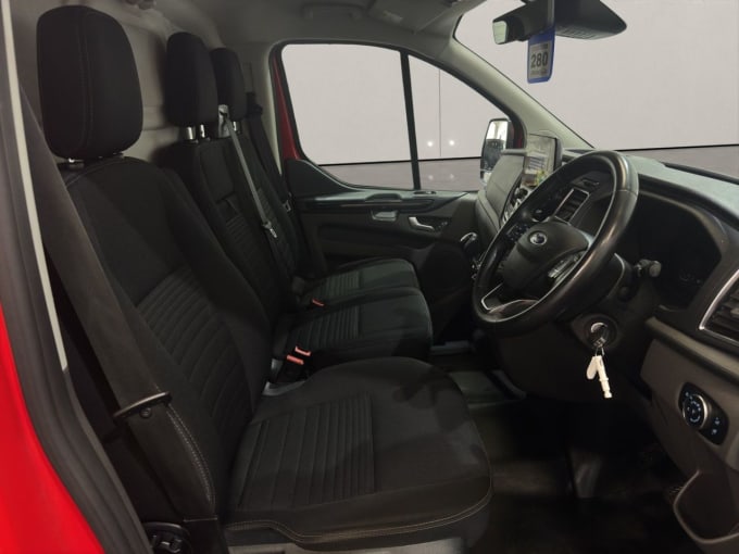 2025 Ford Transit Custom