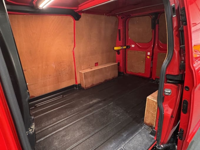 2025 Ford Transit Custom