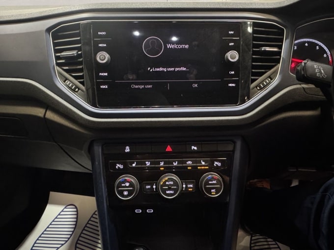 2025 Volkswagen T-roc