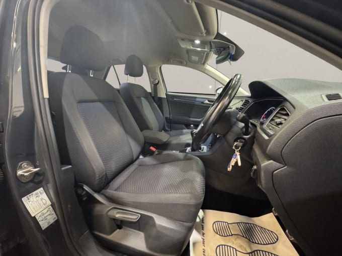 2025 Volkswagen T-roc