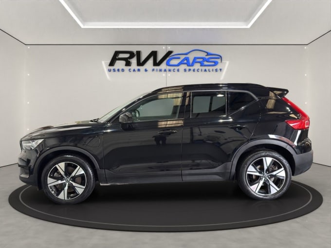 2025 Volvo Xc40