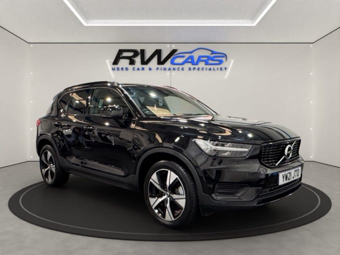 2025 Volvo Xc40