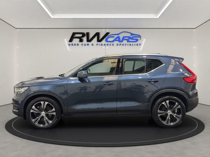 2025 Volvo Xc40