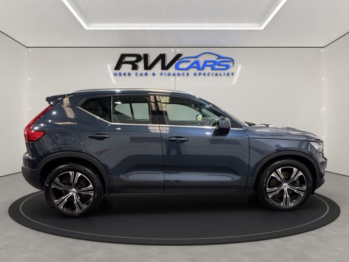 2025 Volvo Xc40