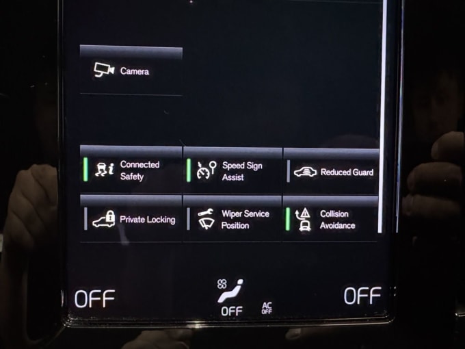 2025 Volvo Xc40