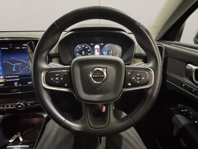 2025 Volvo Xc40
