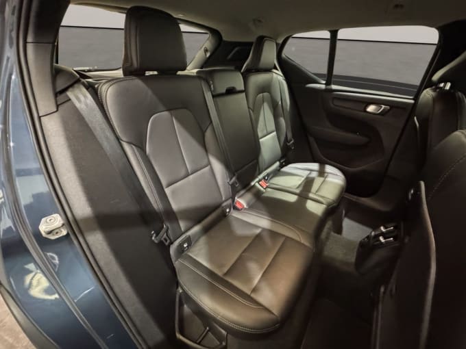 2025 Volvo Xc40