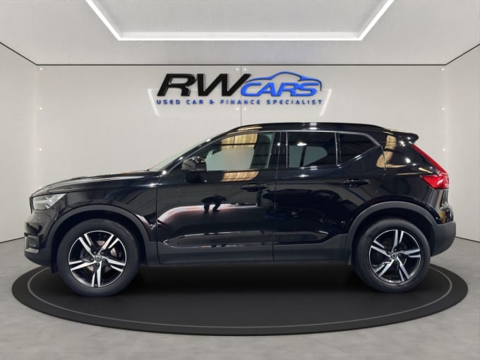 2025 Volvo Xc40