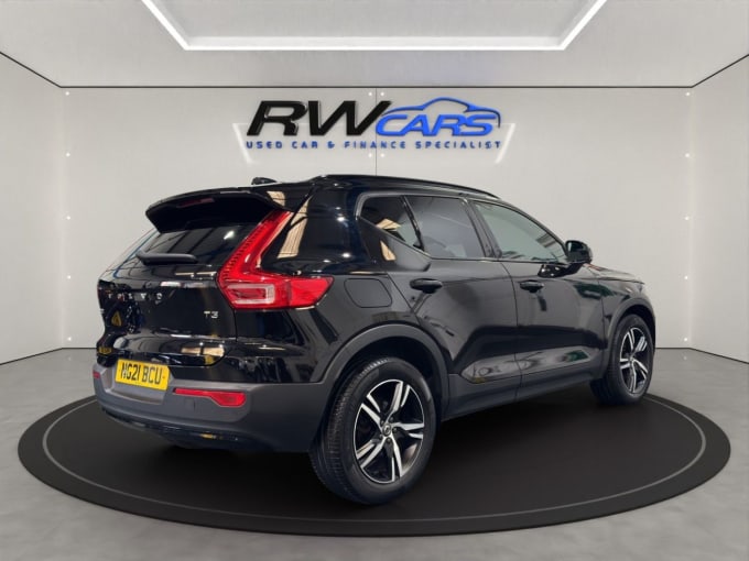 2025 Volvo Xc40