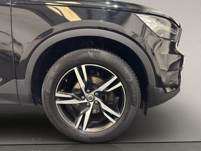 2025 Volvo Xc40