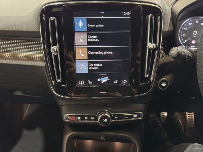 2025 Volvo Xc40