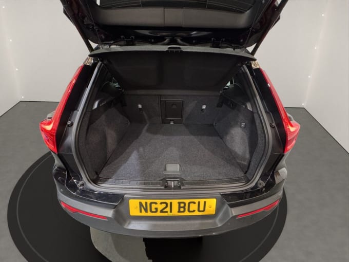 2025 Volvo Xc40