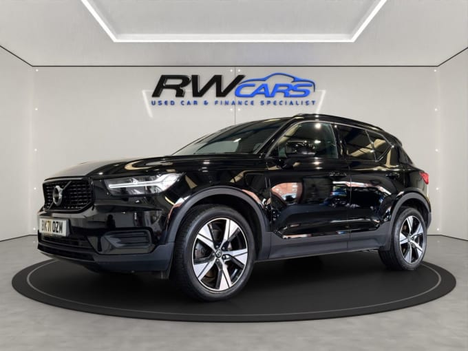 2025 Volvo Xc40