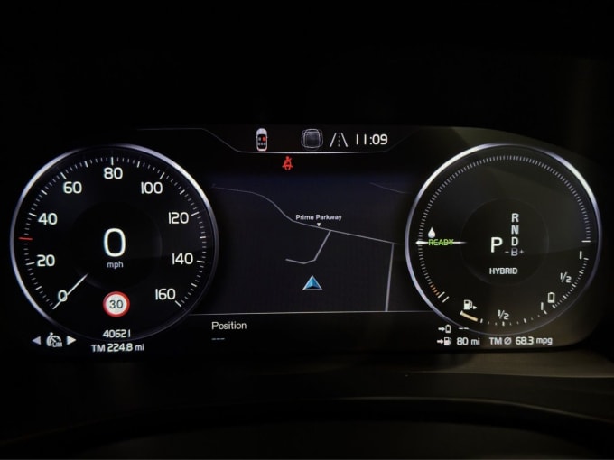 2025 Volvo Xc40