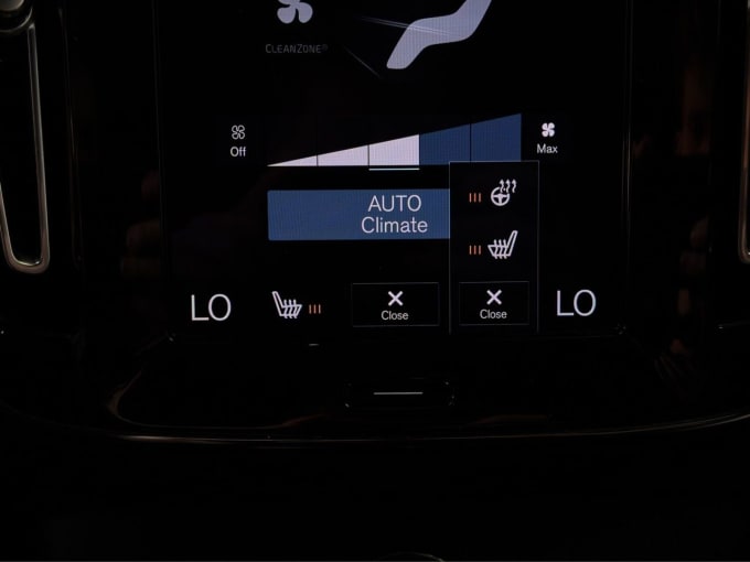 2025 Volvo Xc40