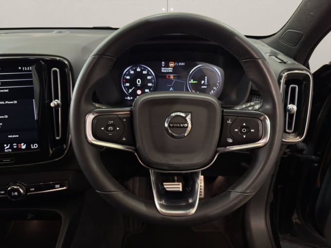 2025 Volvo Xc40