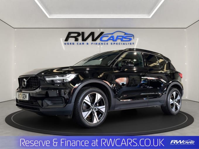 2025 Volvo Xc40