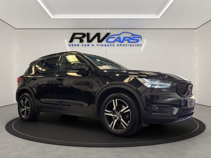2025 Volvo Xc40