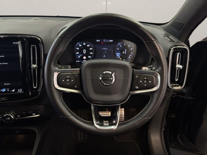 2025 Volvo Xc40