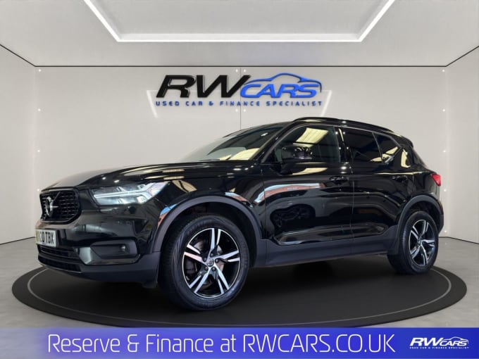 2025 Volvo Xc40