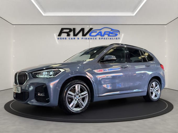2025 BMW X1