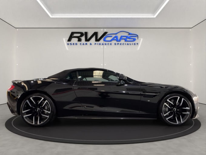 2025 Aston Martin Vanquish
