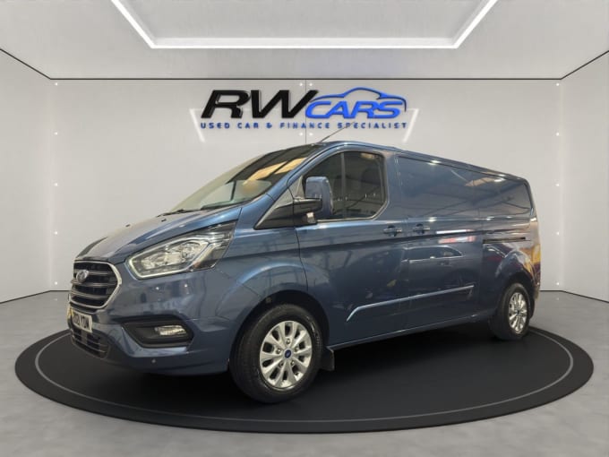 2025 Ford Transit Custom