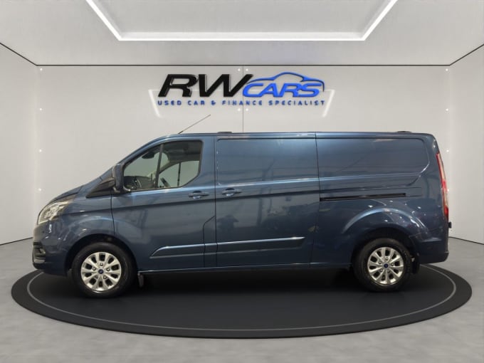 2025 Ford Transit Custom