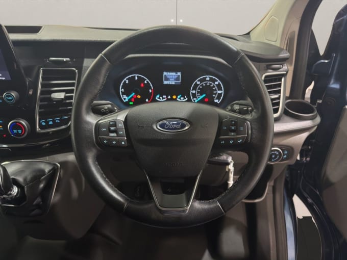 2025 Ford Transit Custom