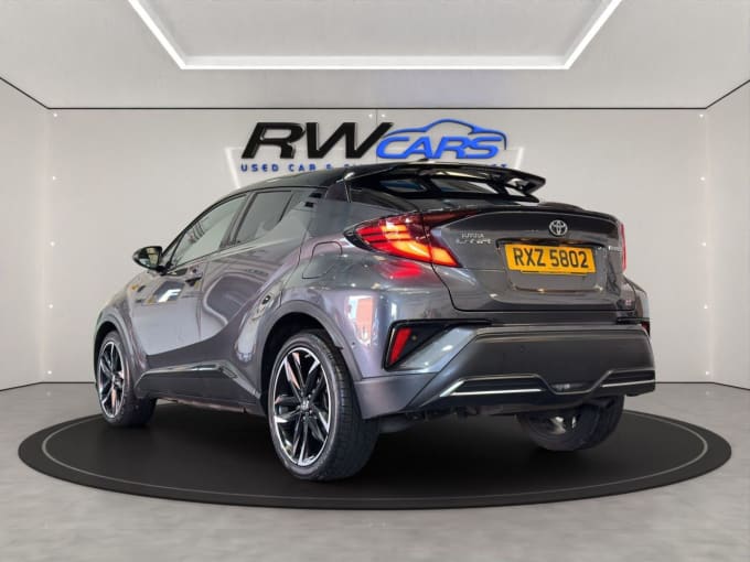 2025 Toyota C-hr