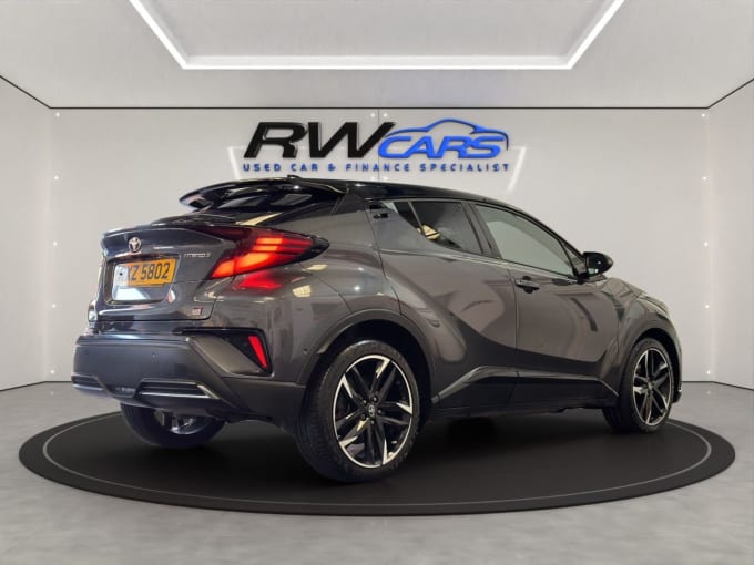 2025 Toyota C-hr
