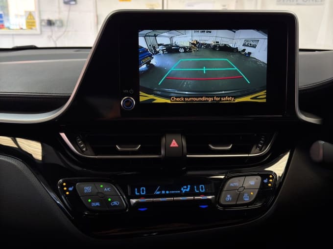 2025 Toyota C-hr