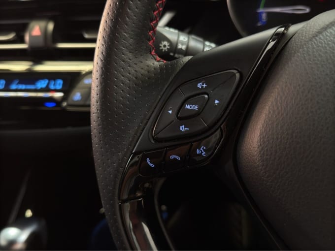 2025 Toyota C-hr