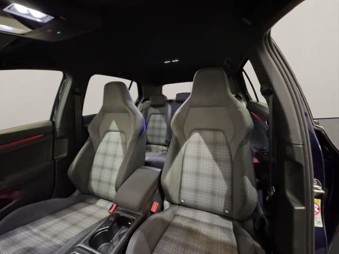 2025 Volkswagen Golf