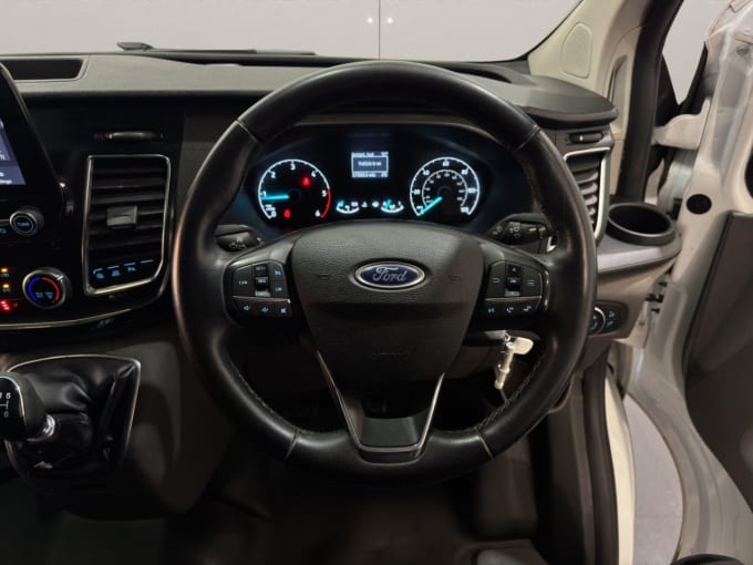 2025 Ford Transit Custom
