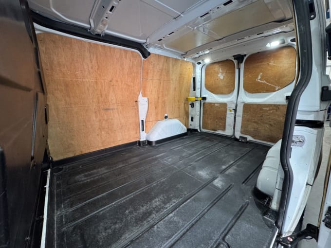 2025 Ford Transit Custom