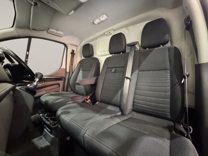 2025 Ford Transit Custom