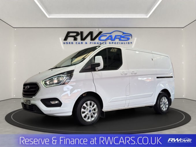 2025 Ford Transit Custom