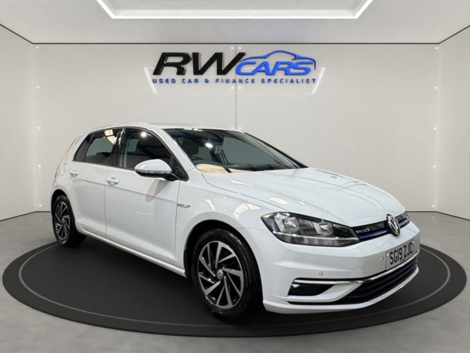 2025 Volkswagen Golf