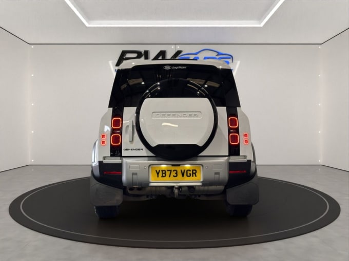 2025 Land Rover Defender