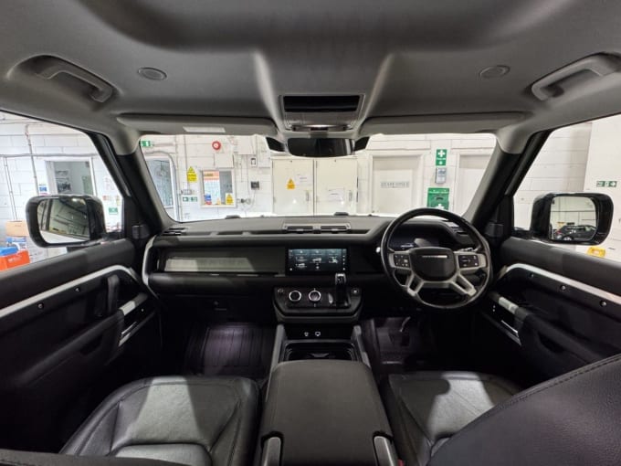 2025 Land Rover Defender