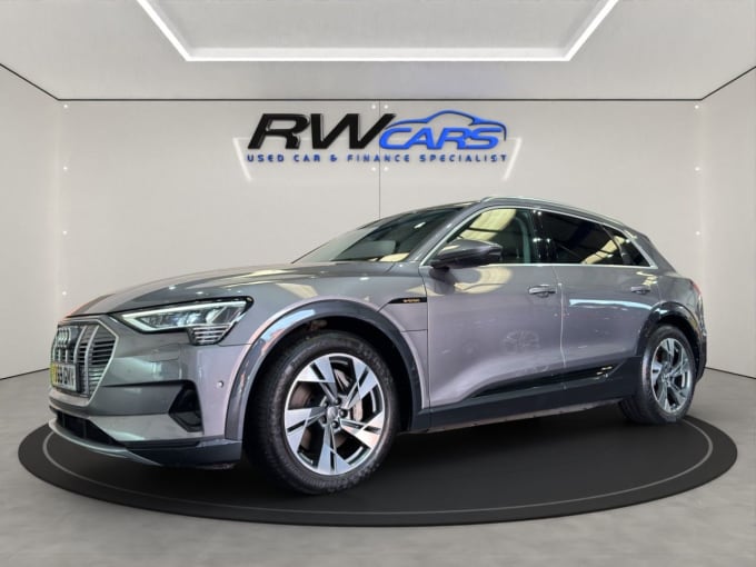 2025 Audi E-tron